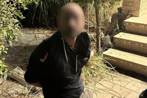 מעצרו של אבו בכר(צילום: דוברות המשטרה)