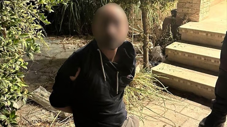 מעצרו של אבו בכר(צילום: דוברות המשטרה)